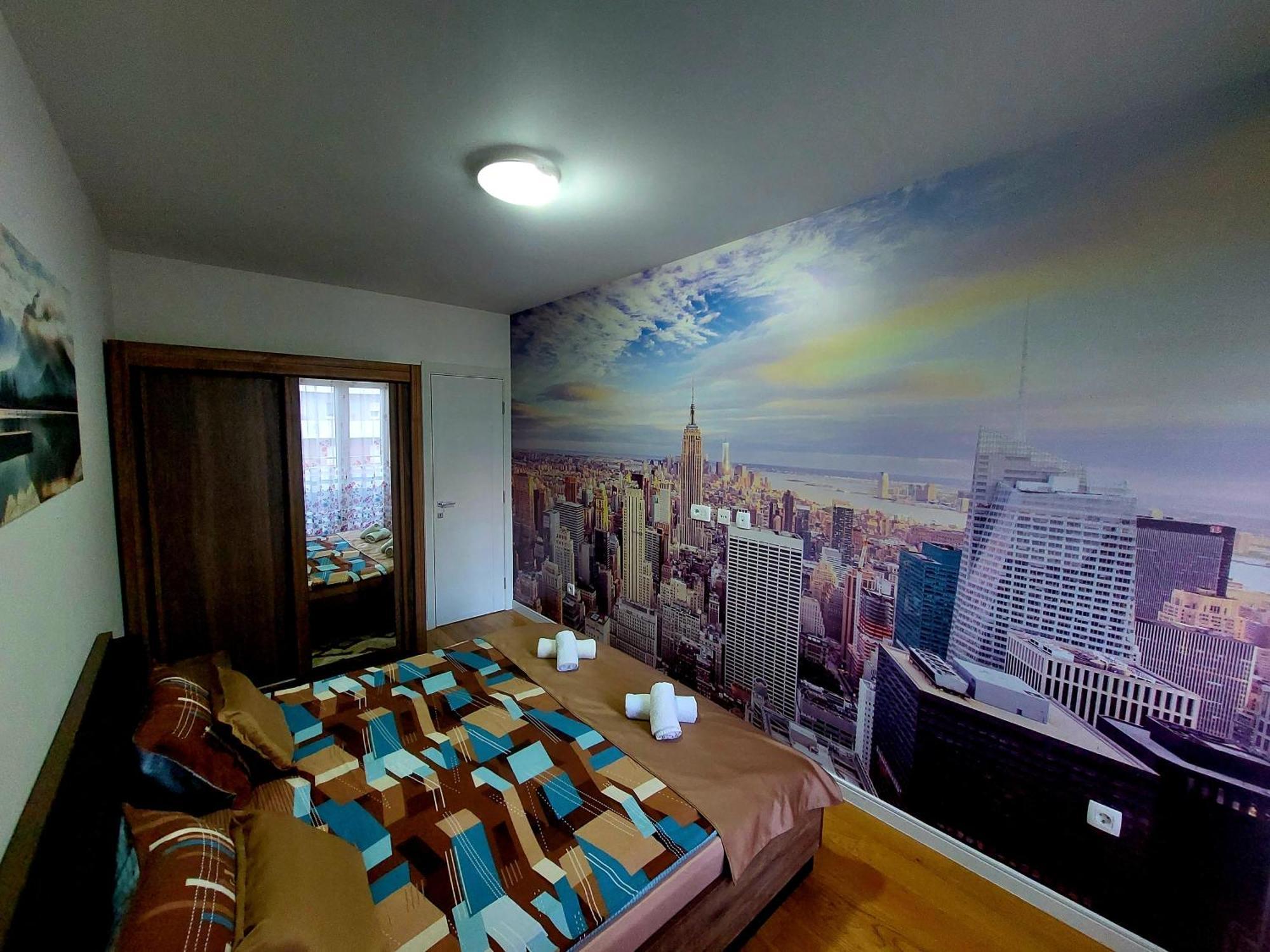 New York - Central Point Podgorica Ruang foto